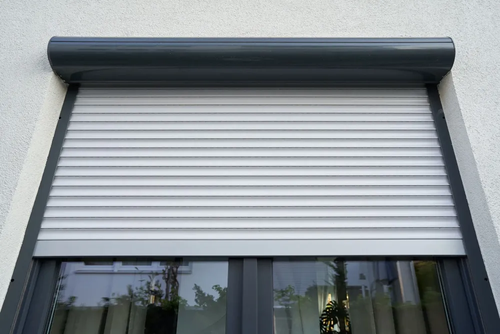 installation volets roulants avec arg sud
